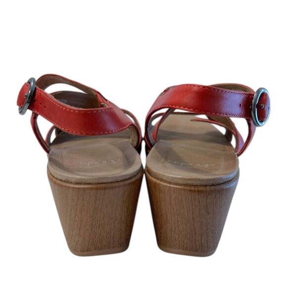 Dansko Red Leather Strappy Sandals Women’s EU 38 (US 7–7.5) Buckle Closure - Picture 5 of 7